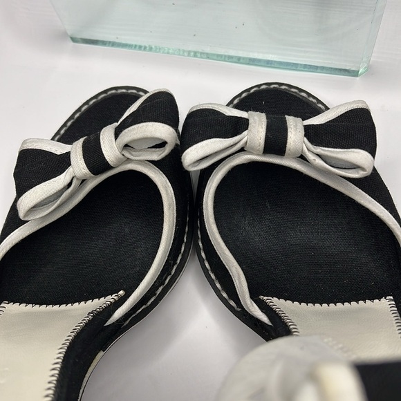 Marc Jacobs Sz 7.5 Black White Canvas Wedge Bow Ankle Wrap Sandals Shoes - Picture 7 of 9